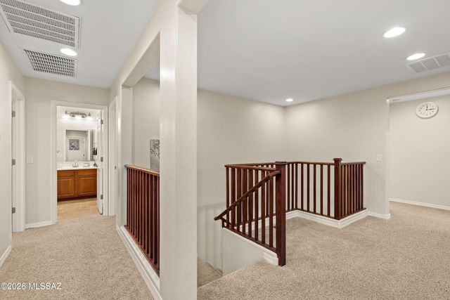 12884 N Indian Palms Drive, Oro Valley, AZ 85755
