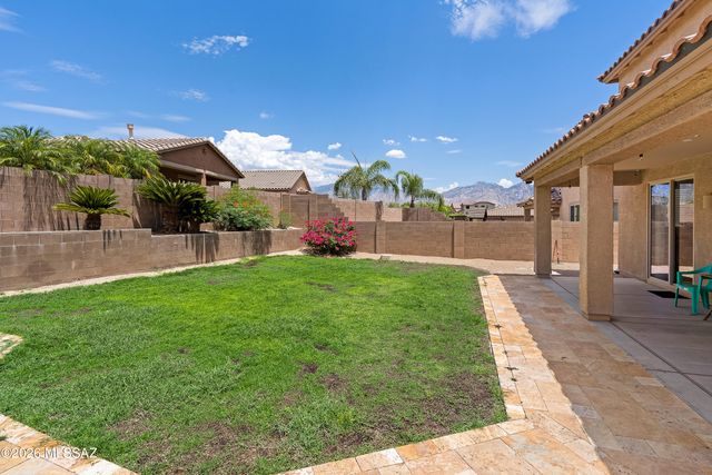 12884 N Indian Palms Drive, Oro Valley, AZ 85755