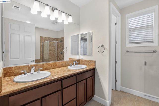 1071 Konstanz Ter, Sunnyvale, CA 94089