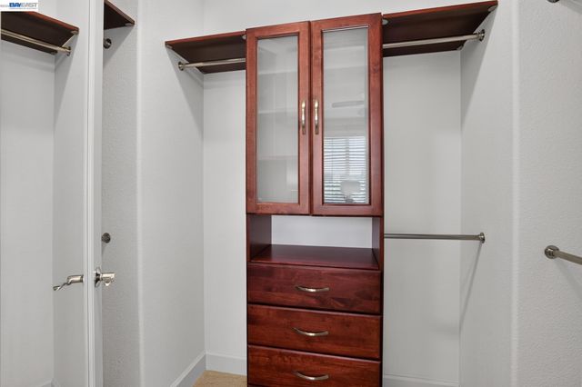 1071 Konstanz Ter, Sunnyvale, CA 94089