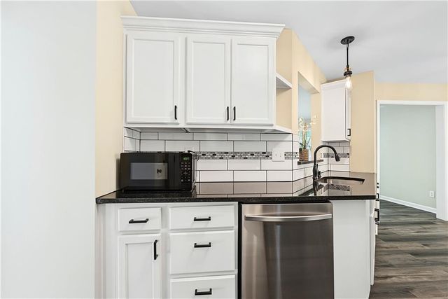 7650 Summit Trail, Riverdale, GA 30274