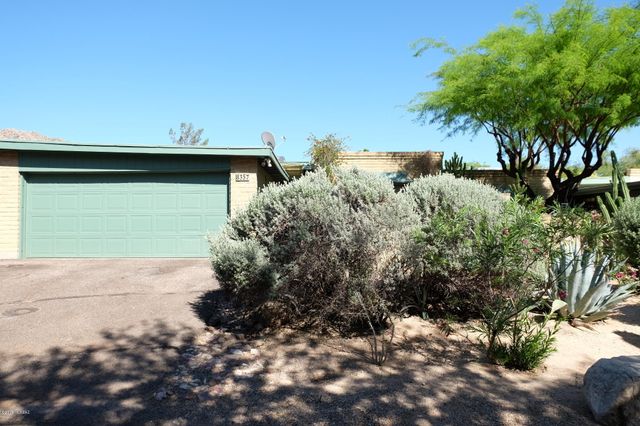 8357 N Mesquite Shadows Drive, Tucson, AZ 85704