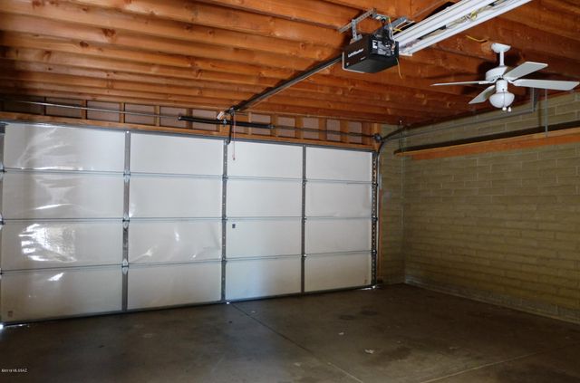 8357 N Mesquite Shadows Drive, Tucson, AZ 85704