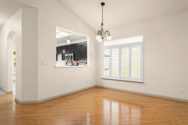 112 Gilded Rock Cir, Folsom, CA 95630
