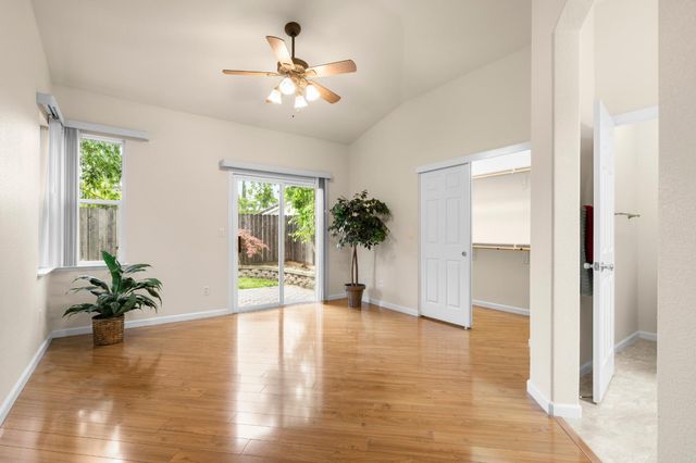 112 Gilded Rock Cir, Folsom, CA 95630
