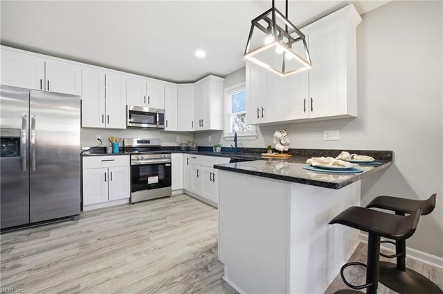 2416 Victoria BLVD, Hampton, VA 23661