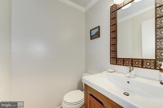 317 NELSON AVE, Alexandria, VA 22301