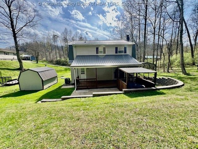 142 Pine Lake Drive, Scott Depot, WV 25560
