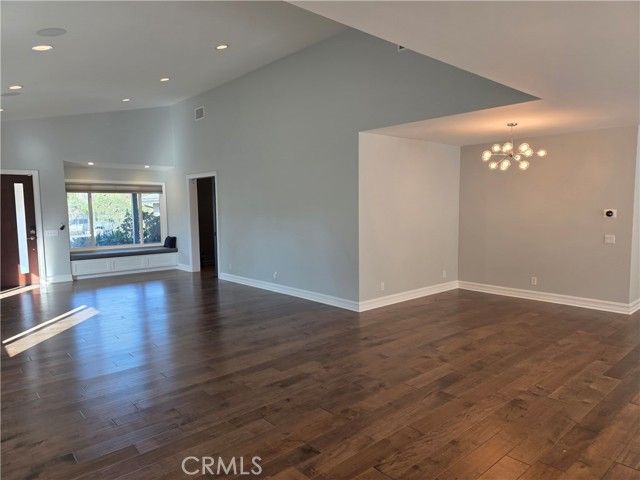 23400 Collins, Woodland Hills (los Angeles), CA 91367