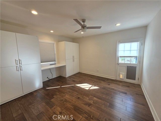 23400 Collins, Woodland Hills (los Angeles), CA 91367