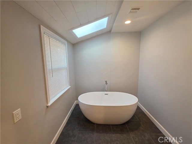 23400 Collins, Woodland Hills (los Angeles), CA 91367