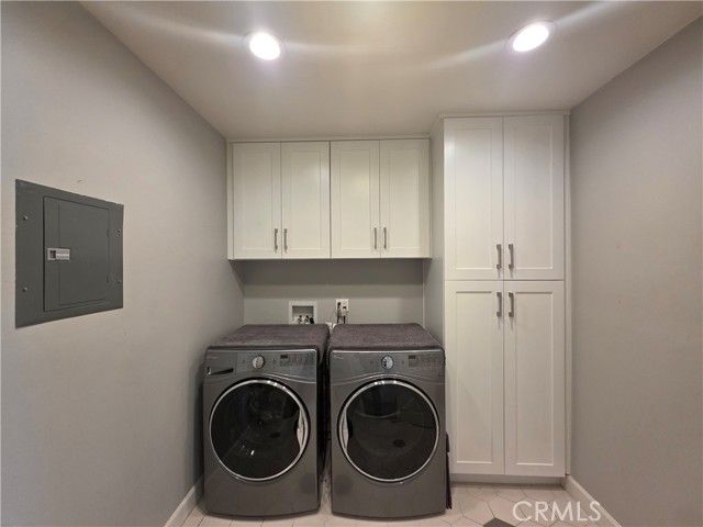 23400 Collins, Woodland Hills (los Angeles), CA 91367