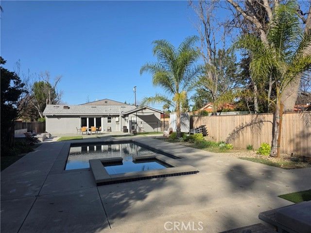 23400 Collins, Woodland Hills (los Angeles), CA 91367