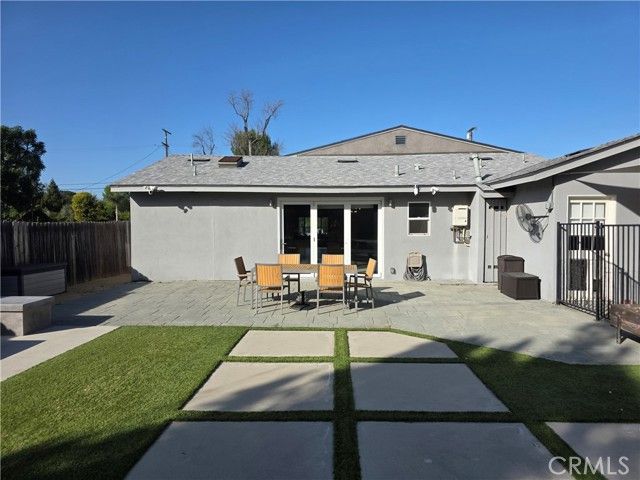 23400 Collins, Woodland Hills (los Angeles), CA 91367