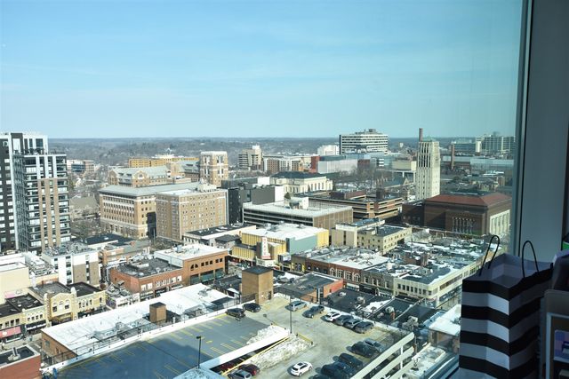 555 E William Street 22F, Ann Arbor, MI 48104