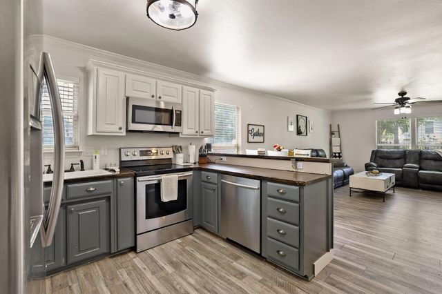 946 W Laurel Street, Sherman, TX 75092