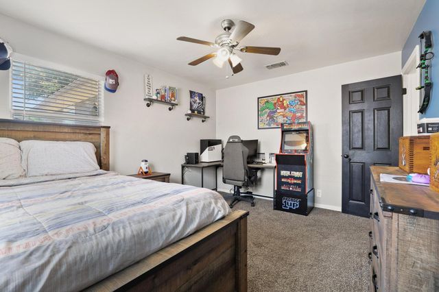 946 W Laurel Street, Sherman, TX 75092