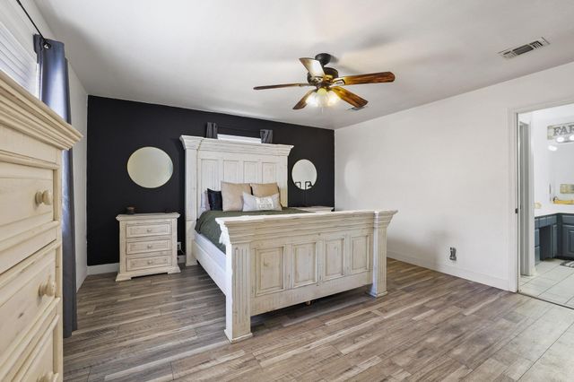 946 W Laurel Street, Sherman, TX 75092