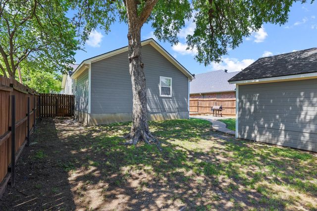 946 W Laurel Street, Sherman, TX 75092