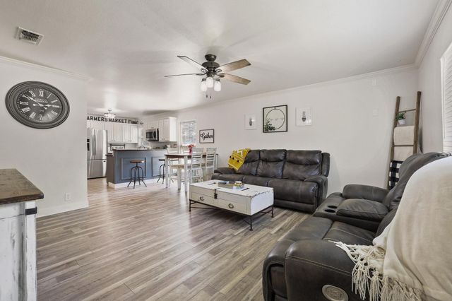 946 W Laurel Street, Sherman, TX 75092