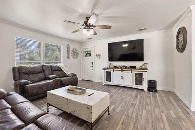 946 W Laurel Street, Sherman, TX 75092