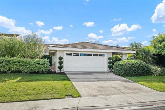 18 Shoal Drive, Corona Del Mar, CA 92625