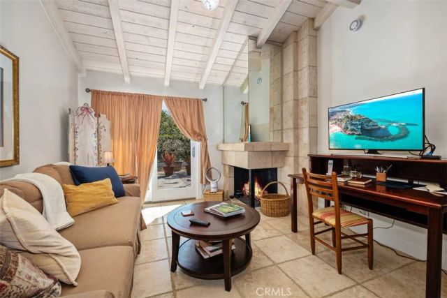 18 Shoal Drive, Corona Del Mar, CA 92625