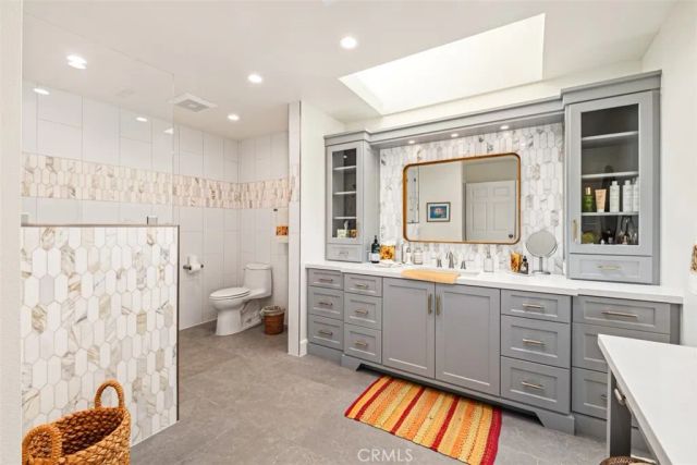 18 Shoal Drive, Corona Del Mar, CA 92625