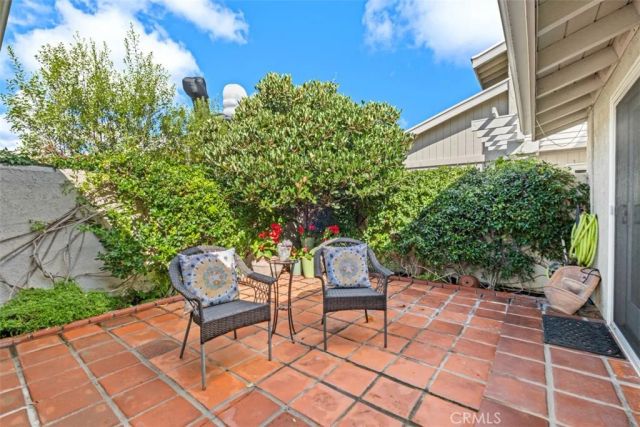 18 Shoal Drive, Corona Del Mar, CA 92625