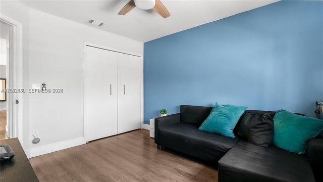 321 SW 194th Ave, Pembroke Pines, FL 33029