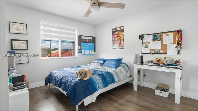 321 SW 194th Ave, Pembroke Pines, FL 33029