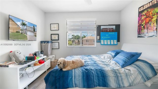 321 SW 194th Ave, Pembroke Pines, FL 33029