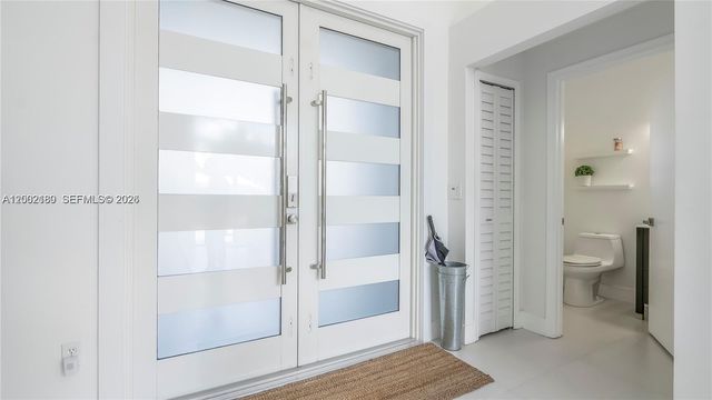 321 SW 194th Ave, Pembroke Pines, FL 33029