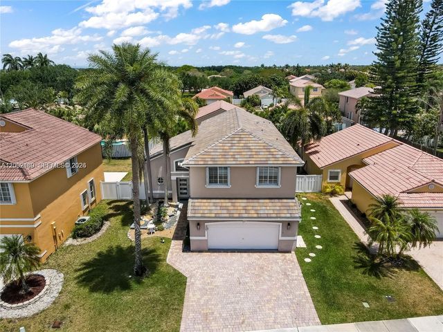 321 SW 194th Ave, Pembroke Pines, FL 33029