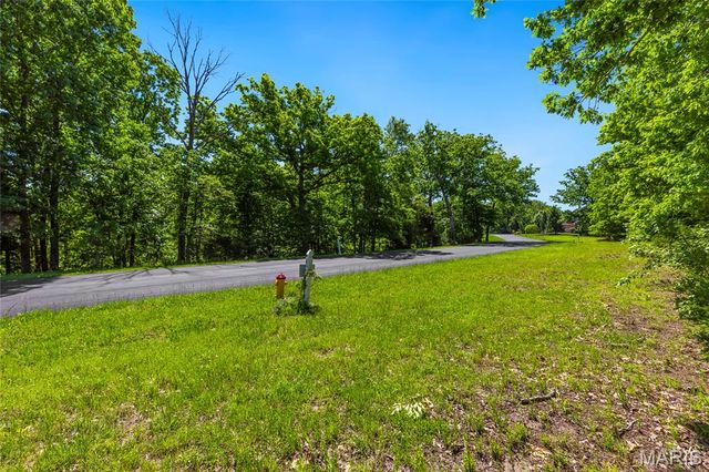 35 TBB Grand Meridien Court, Wildwood, MO 63005