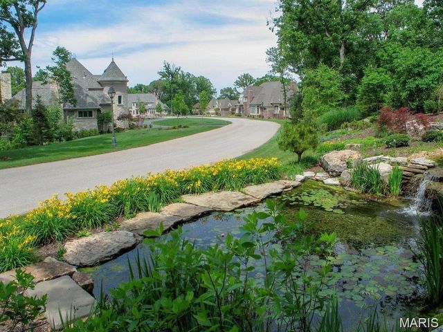 35 TBB Grand Meridien Court, Wildwood, MO 63005