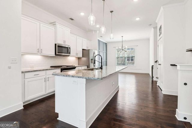 2154 Colvin Court NW, Atlanta, GA 30318