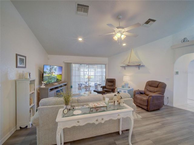 739 N LAKE REEDY BOULEVARD, Frostproof, FL 33843