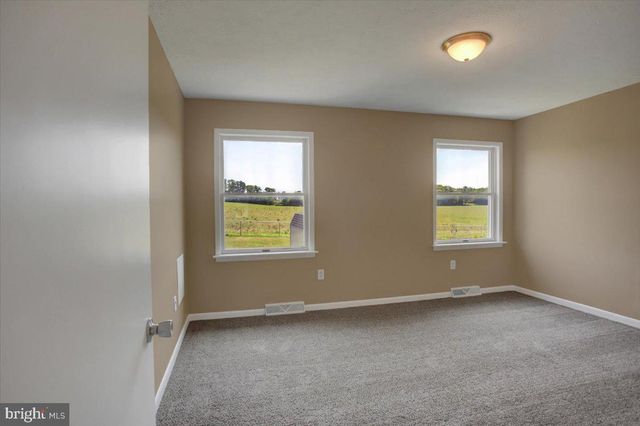 652 GREENFIELD DRIVE, Chambersburg, PA 17202