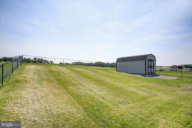 652 GREENFIELD DRIVE, Chambersburg, PA 17202