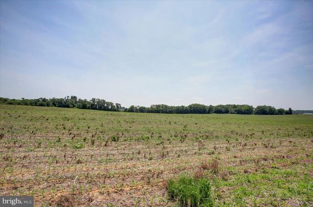 652 GREENFIELD DRIVE, Chambersburg, PA 17202