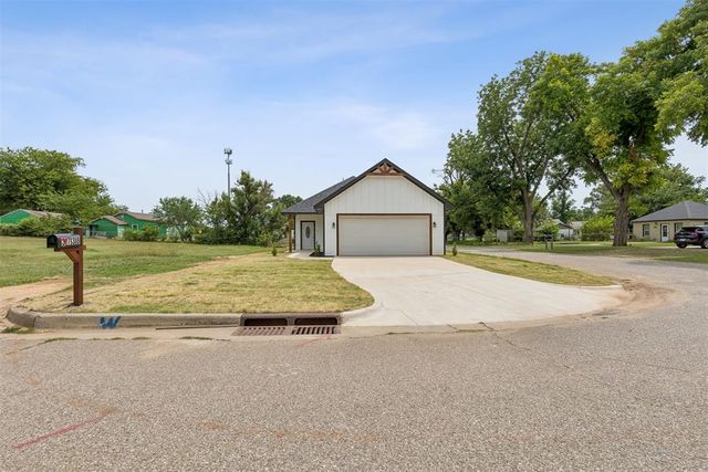3738 Trellis Court, Oklahoma City, OK 73107