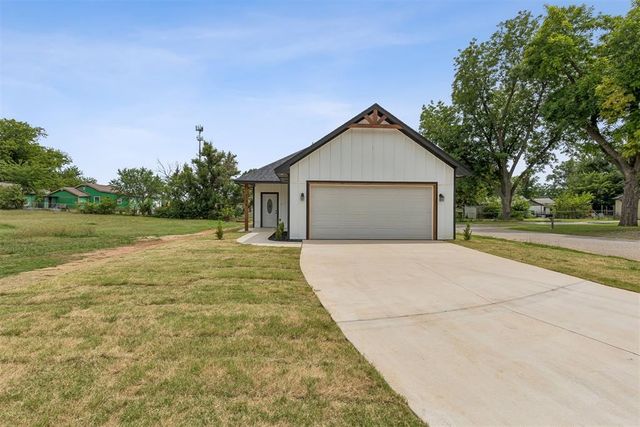 3738 Trellis Court, Oklahoma City, OK 73107