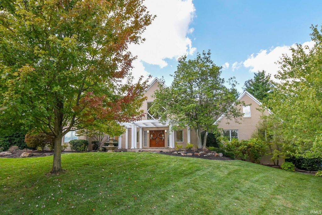 2433 Lakeridge Drive, Newburgh, IN 47630