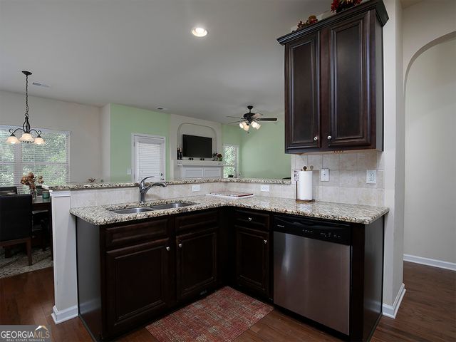 5554 Racetrack Court, Powder Springs, GA 30127