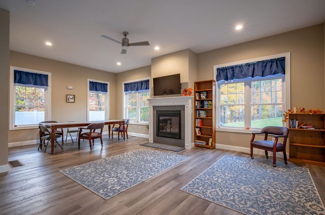 46 Scenic Drive, Nashua, NH 03062