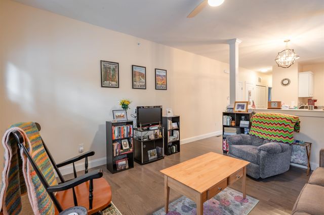 46 Scenic Drive, Nashua, NH 03062