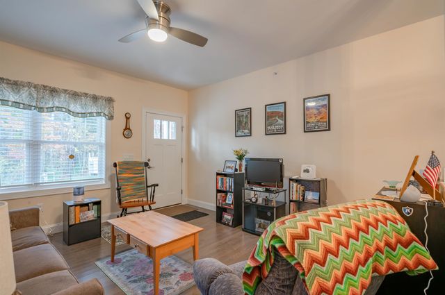 46 Scenic Drive, Nashua, NH 03062