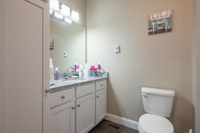 46 Scenic Drive, Nashua, NH 03062