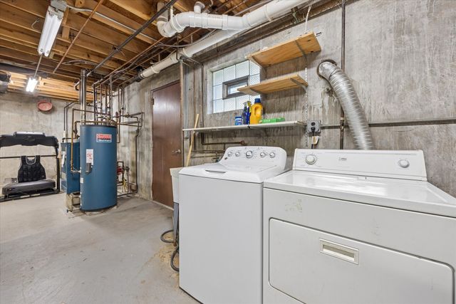 11330 Dineff Road, Lemont, IL 60439